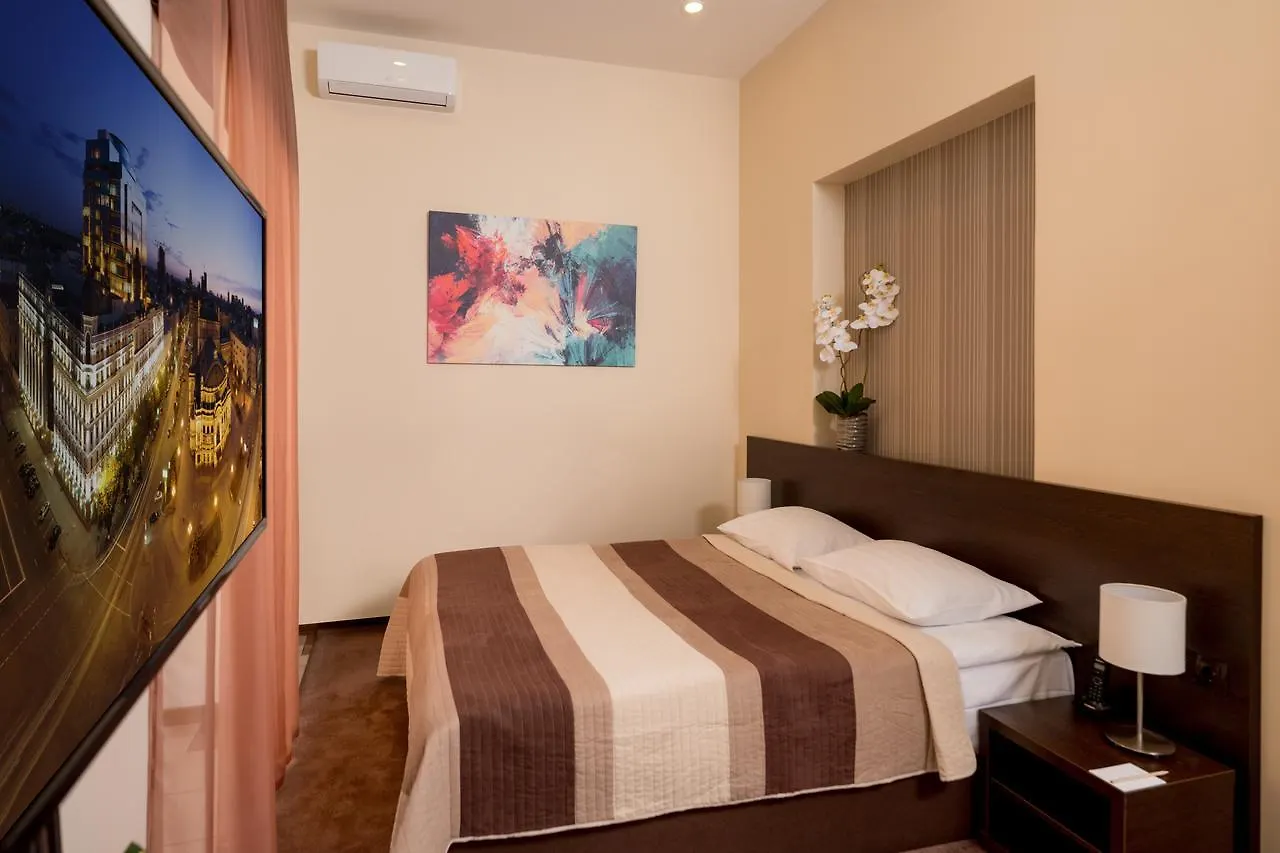 Senator City Center Kiev Apart Otel